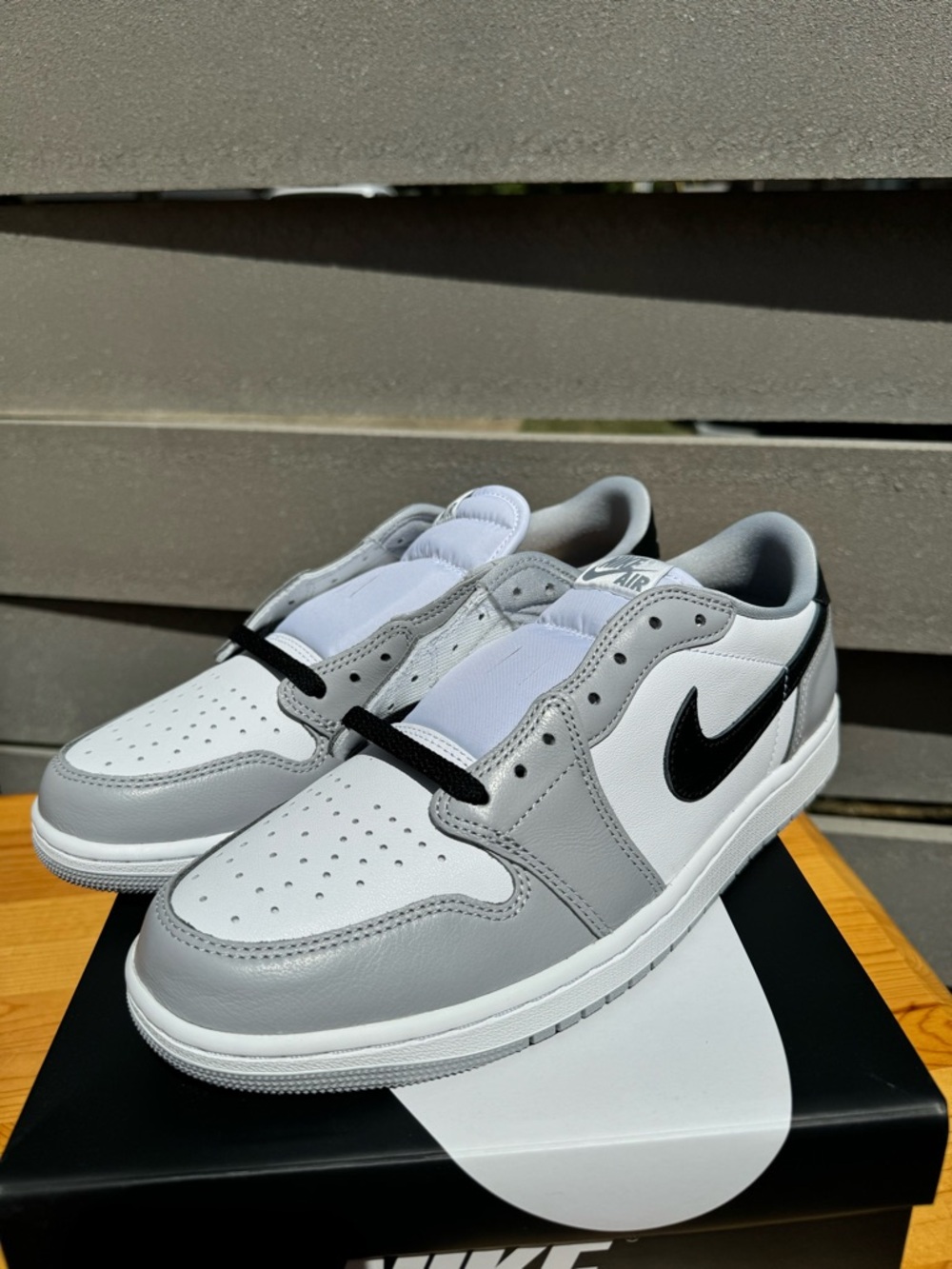 Jordan Retro 1 Low OG